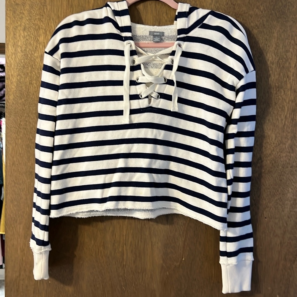 Aerie top
